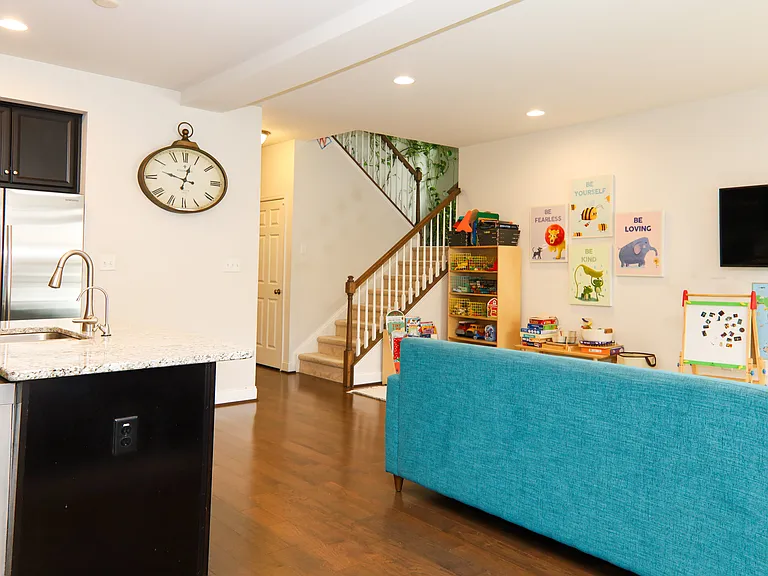 606 Line Rd — Photo 19