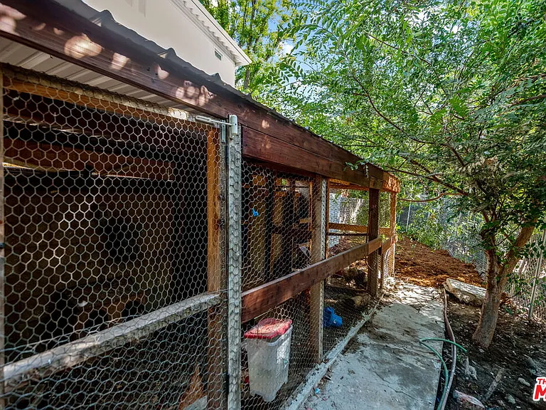 19621 Wells Dr — Photo 40