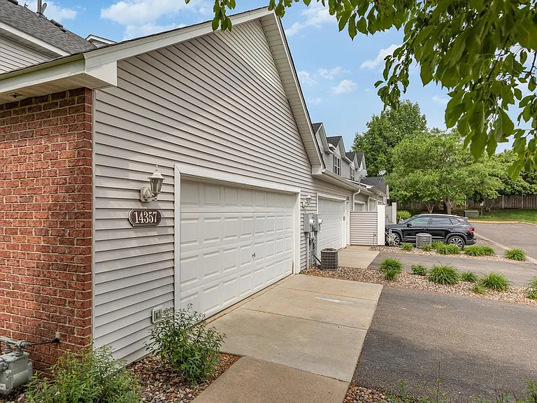 14357 Banyan Ln — Photo 16