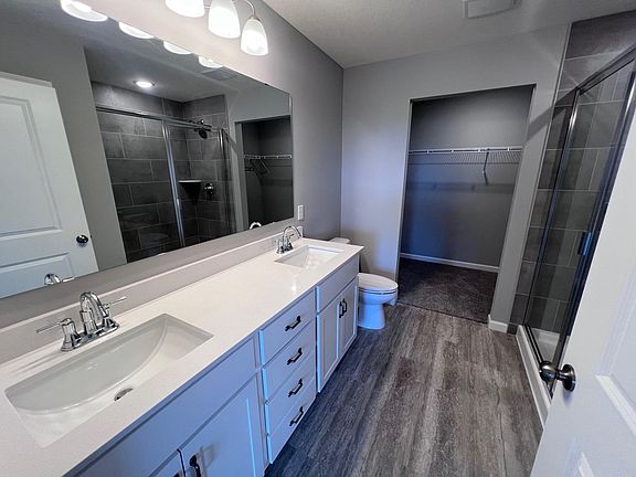 5th image of 2478 Jacamar Ave NE