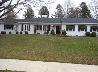 1714 Burkewood Dr, Sidney, OH 45365