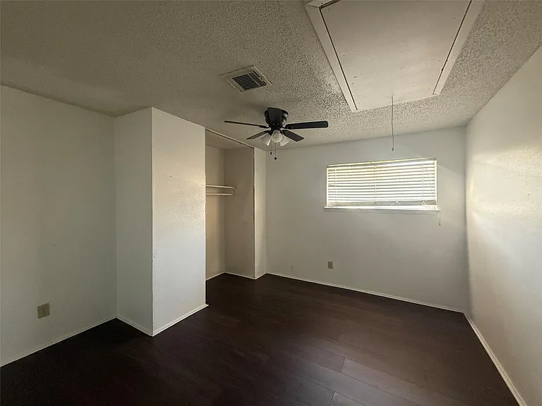 8498 Dairy View Ln — Photo 13