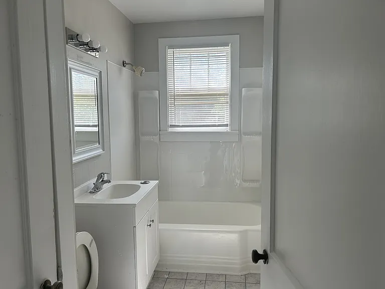 352 Shenandoah Ave — Photo 13