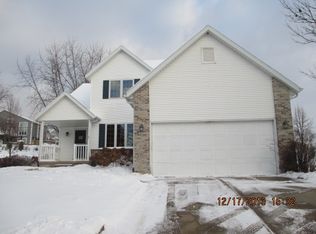 2937 Maple Grove Dr, Madison, WI 53719