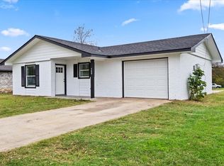 308 Allen Ave, Bonham, TX 75418
