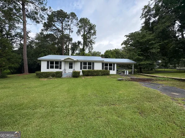 320 6th Ave, Eastman, GA 31023