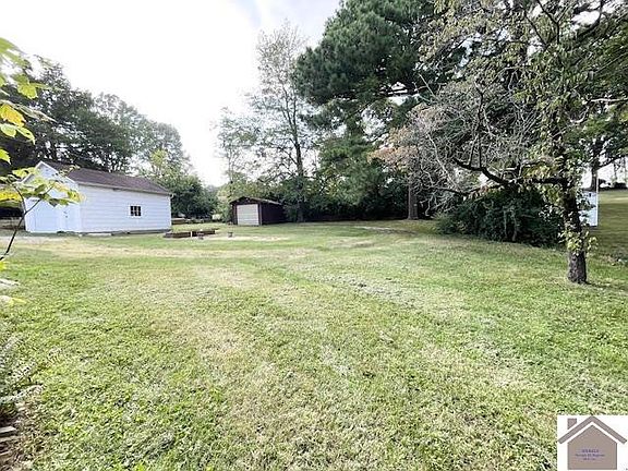 5th image of 1015 Lone Oak Rd