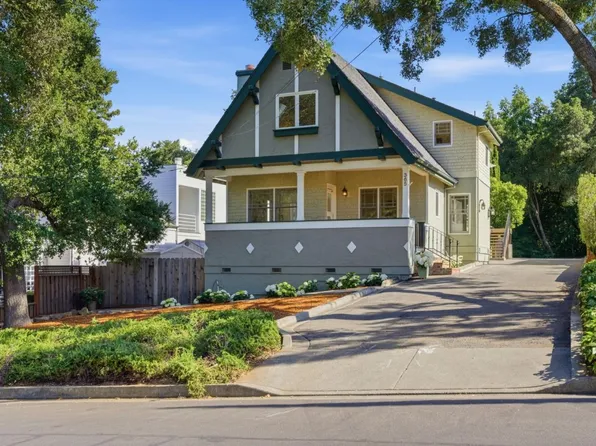 365 Pennsylvania Ave, Los Gatos, CA 95030