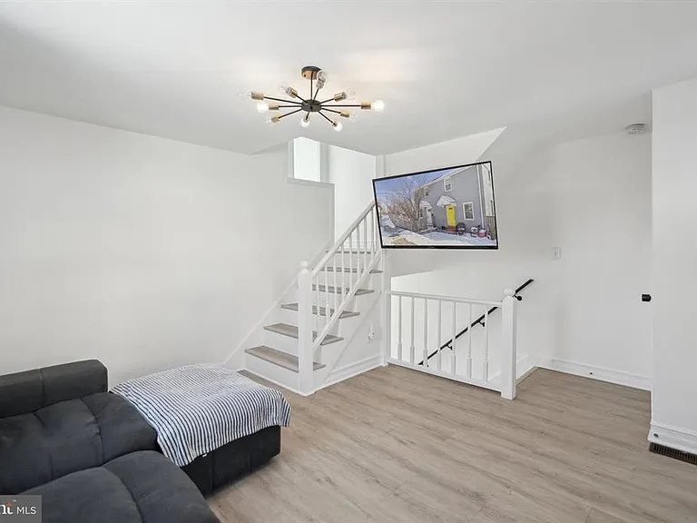 3612 Kemper Rd — Photo 14