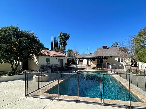 5668 Jumilla Ave Photo 1