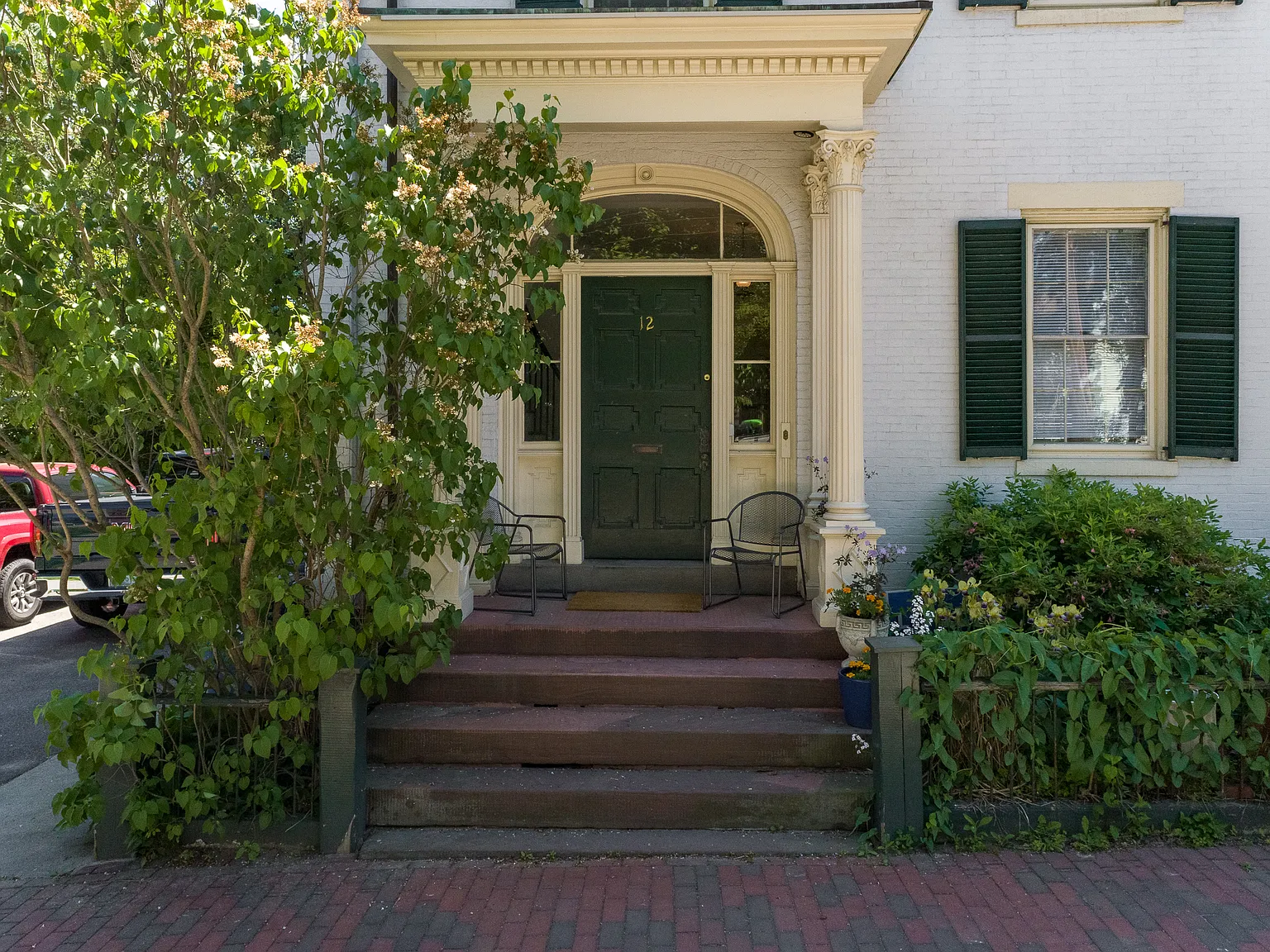 2 bed, 4500 sqft, $4,500 — Photo 1