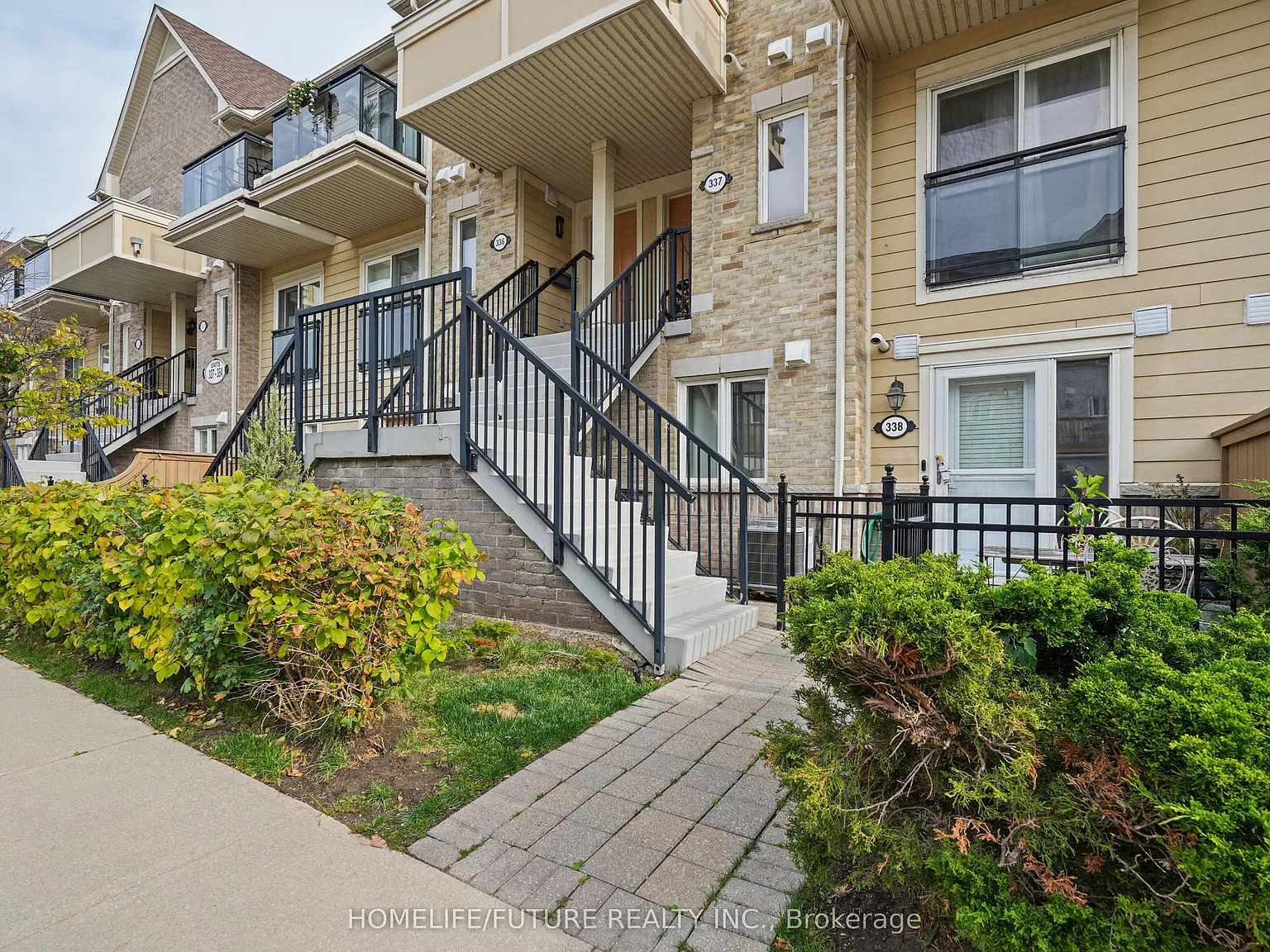 2 bed, $2,650 — Photo 2