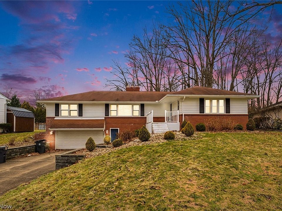 1st image of 1215 Pleasant Valley Dr NE