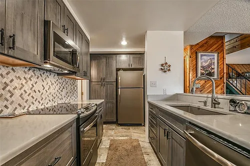 56 Cove Blvd Photo 1