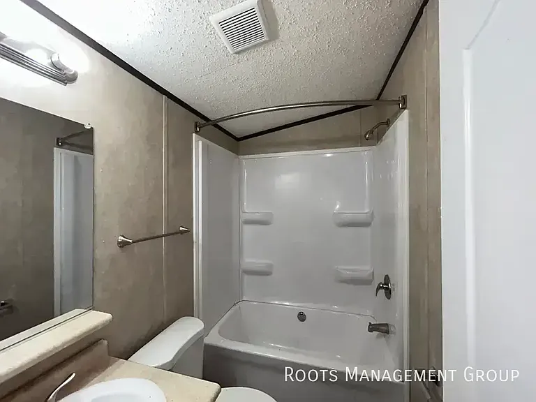 45 Riviera Courts Dr #45 — Photo 8