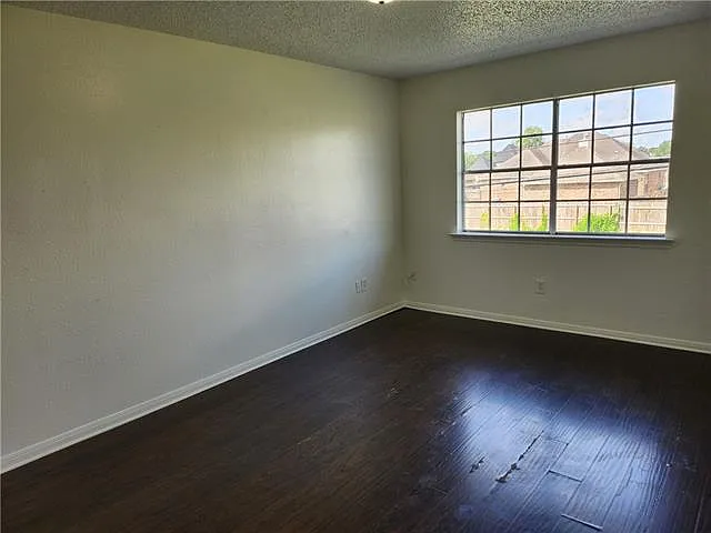 44 Carriage Ln #D — Photo 8