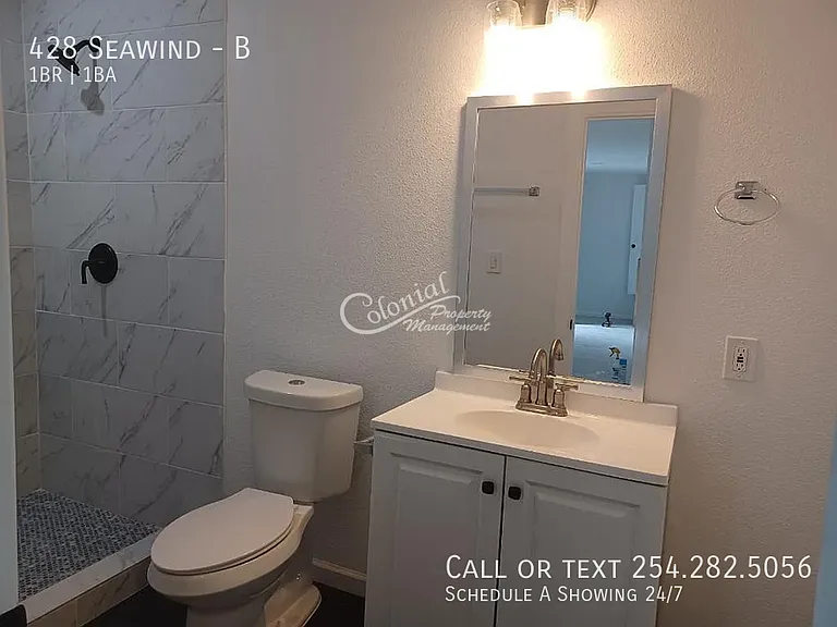 428 Seawind #B — Photo 6