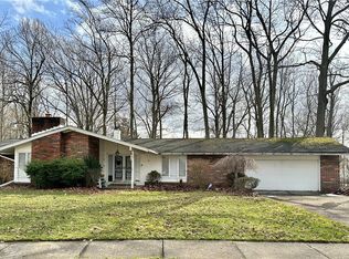 1179 Berwick Ln, South Euclid, OH