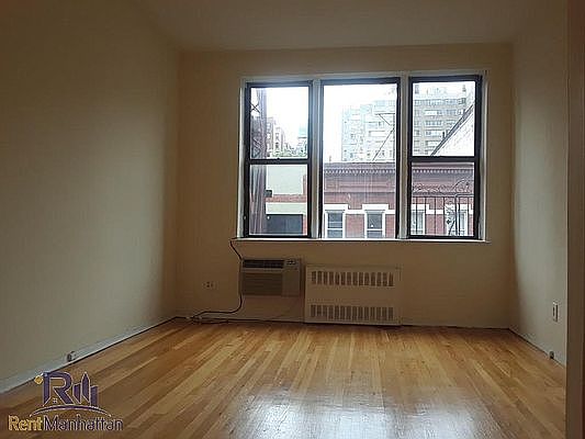3rd image of 409 E 88th St APT 5A
