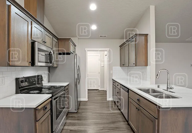 17020 E Knox Ln — Photo 11