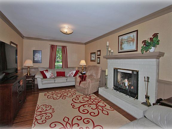 Den/Family/Great Room