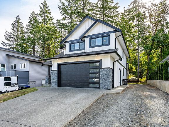 4th image of 2880 Arden Rd #4