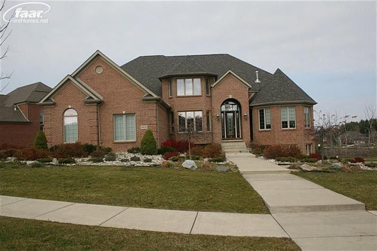 1st image of 9427 Highland Ct