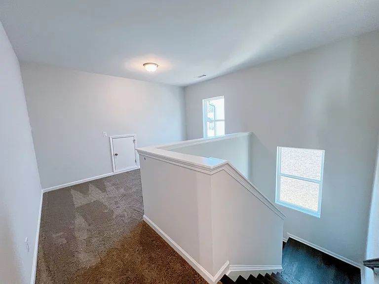 2475 Whistler Way NE — Photo 9