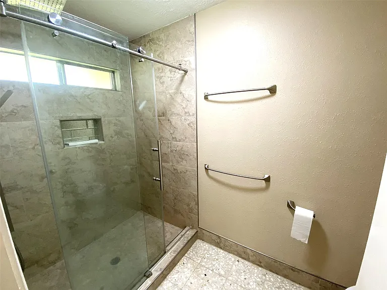 22522 Smokey Hill Dr — Photo 10