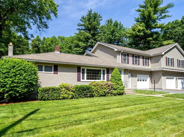 29 Morningside St, Leominster, MA 01453