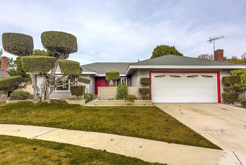 1st image of 1101 E Park Ln