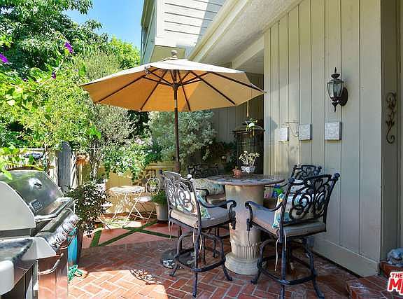 2nd image of 1443 Palisades Dr
