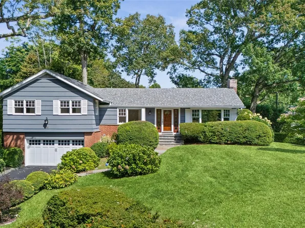 118 Winding Brook Road, New Rochelle, NY 10804