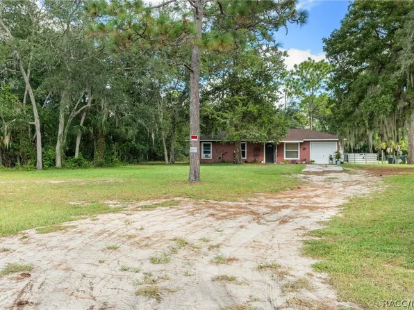 6149 W Appomattox Ln, Homosassa, FL 34448