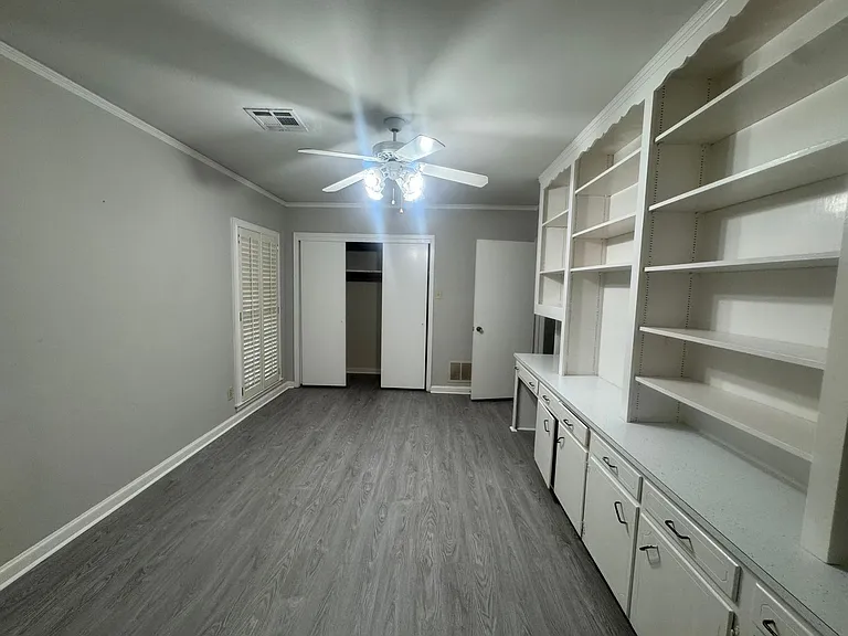 3054 Merrimac Dr — Photo 28