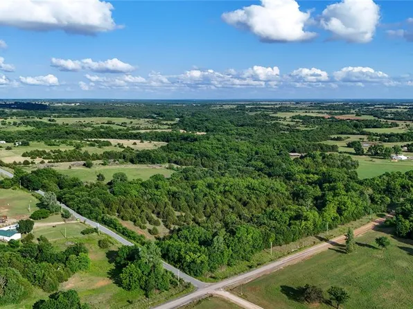 S 3510th Rd, Prague, OK 74864