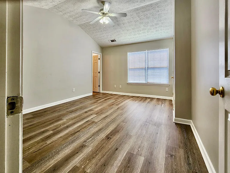 5361 Paramount View Way — Photo 22