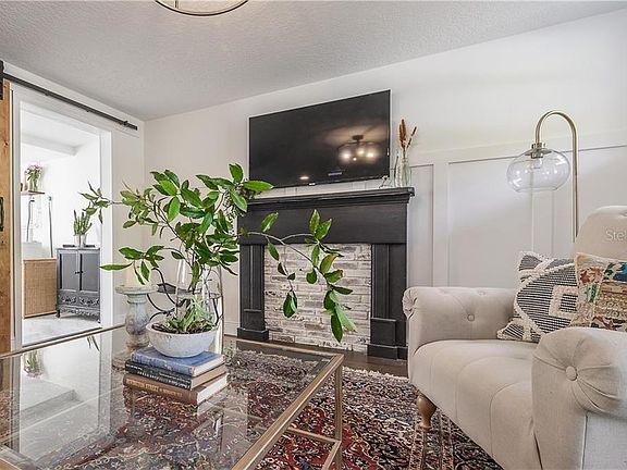 5th image of 206 W Frierson Ave