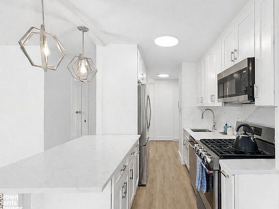 3rd image of 1623 3rd Ave APT 6A