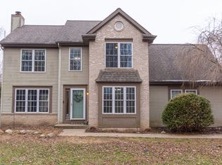 2169 Hummer Lake Rd, Oxford, MI 48371