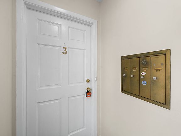 2nd image of 110 Hedgecock Ave #3