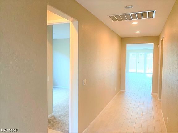 4th image of 50 Gosia Grove Ave