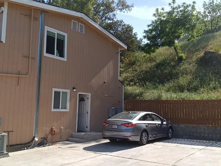 1514 Ewing St — Photo 21
