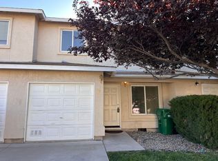 605 Starlite Dr UNIT B, Fernley, NV 89408