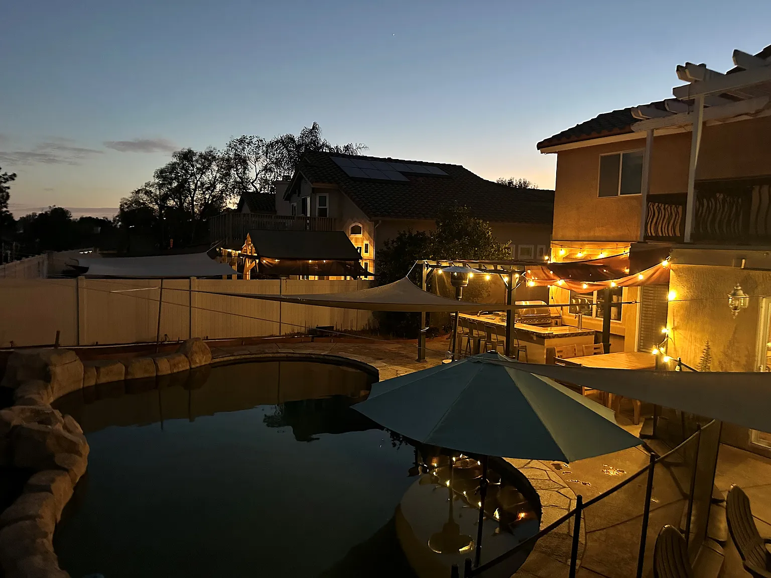 4 bed, 2450 sqft, $4,250 — Photo 2