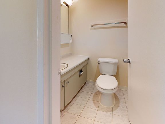 5th image of 5500 Friendship Blvd APT N906