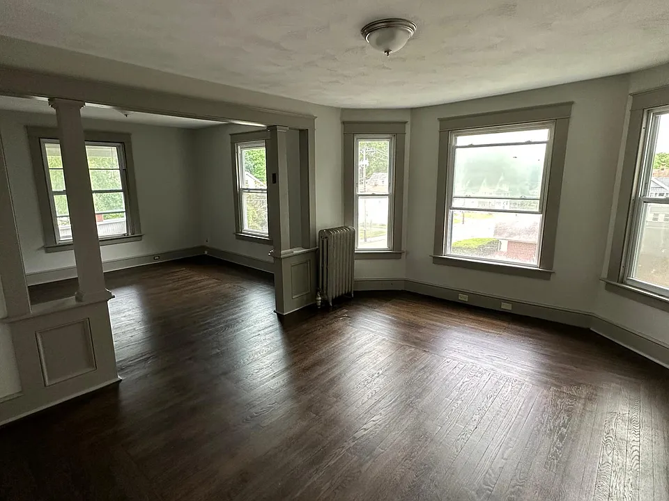 69 Burlington Ave #2