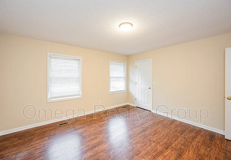 5216 Falling Creek Ln — Photo 17