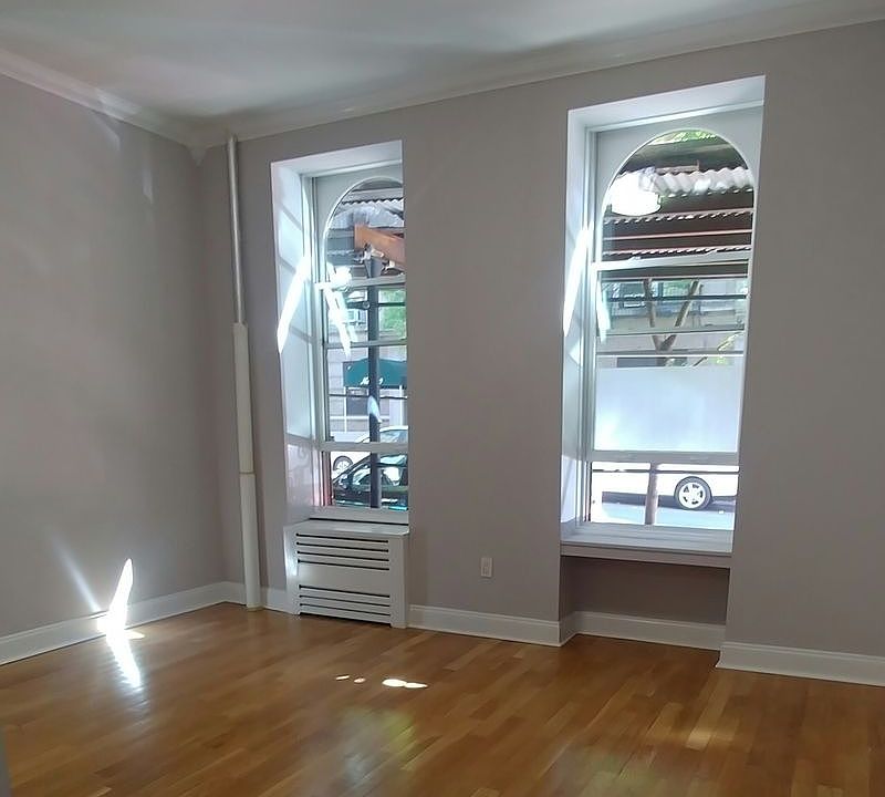 1st image of 169 W 81st St Frnt 1