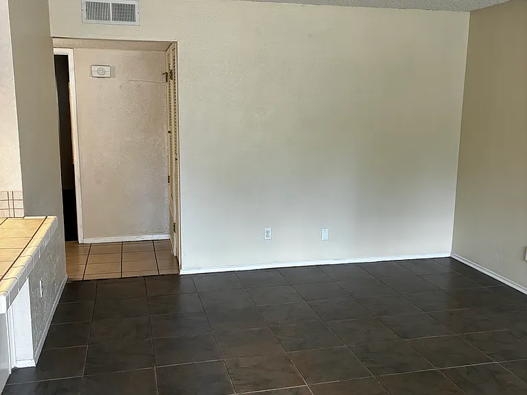 6700 Escondido Dr — Photo 9